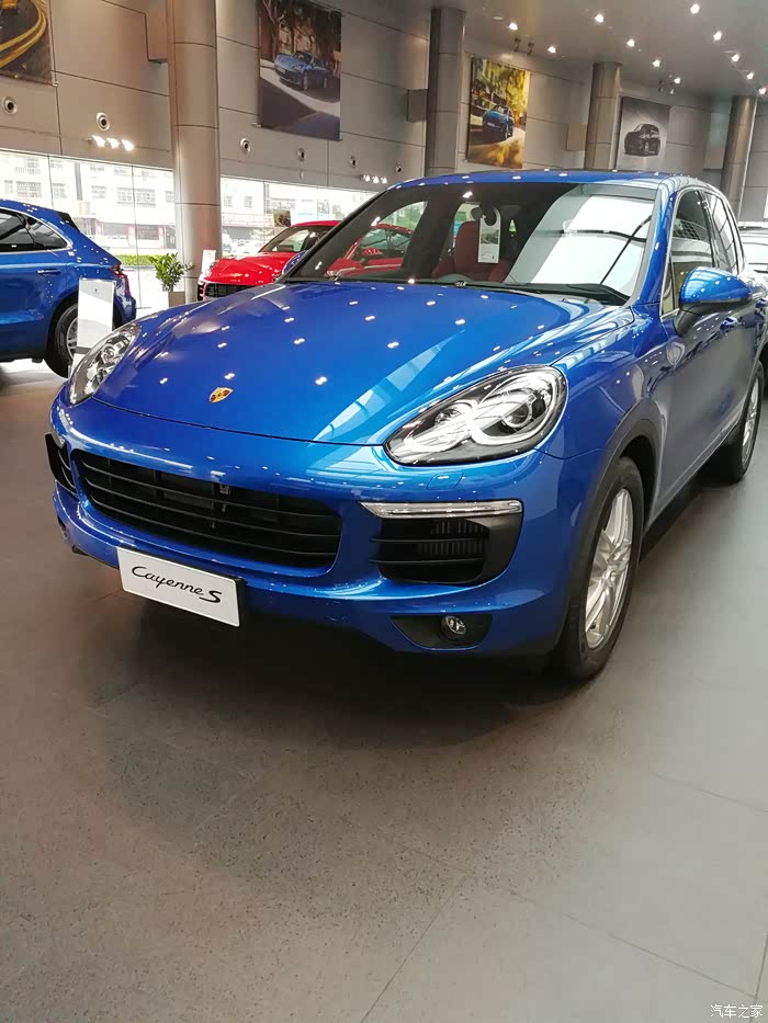 17款卡宴s36t提车作业宝石蓝色