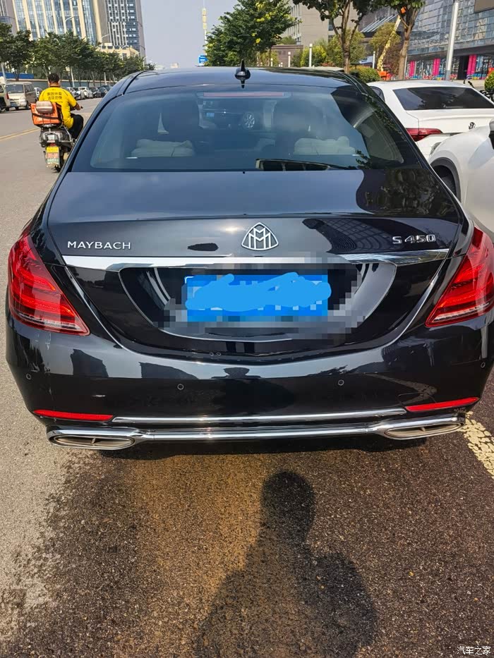 出2016款奔驰迈巴赫s400