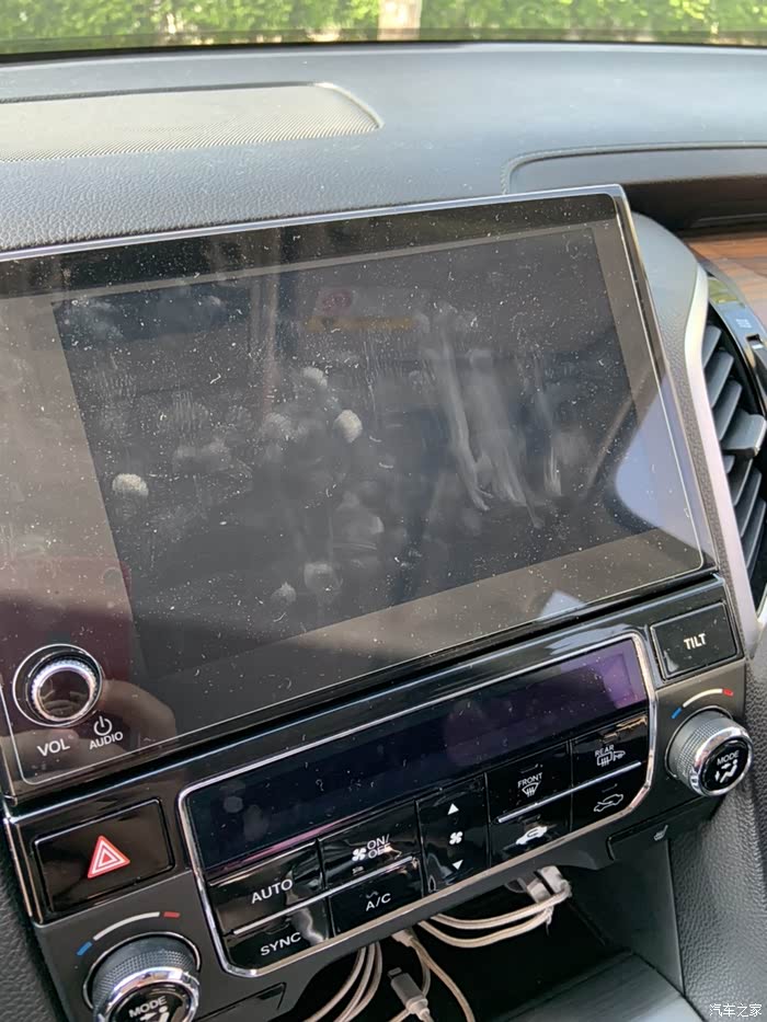 冠道车机屏幕涂层磨损