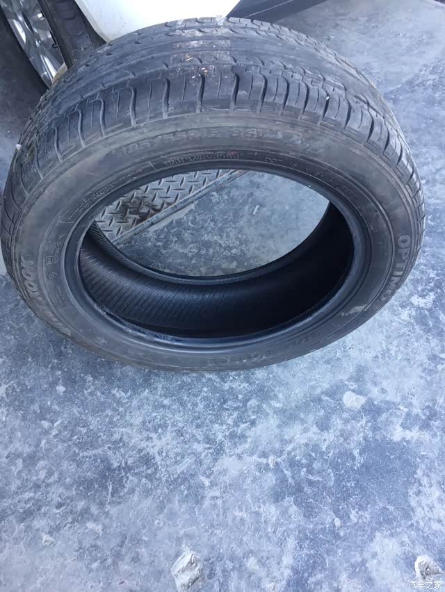 借宝地出售18555r15轮胎四个