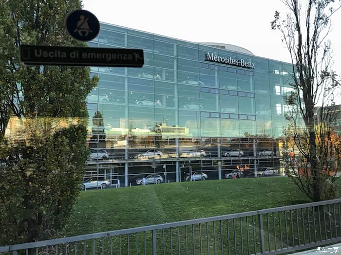 【图】上海这个奔驰店真高大上_奔驰c级论坛_汽车之家论坛