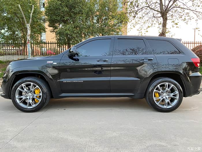 【图】12款大切诺基srt8,车况极品.无大事故_二手车论坛_汽车之家论坛