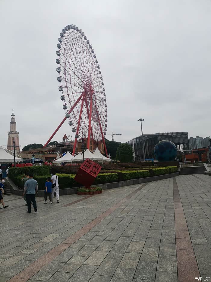 这个摩天轮绝对足够好玩