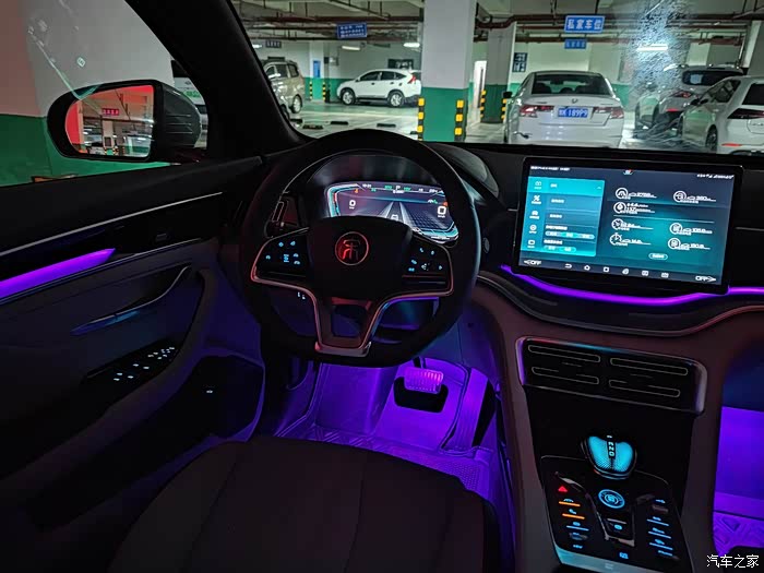 中国汽车的崛起 比亚迪-宋 plus dmi 提车