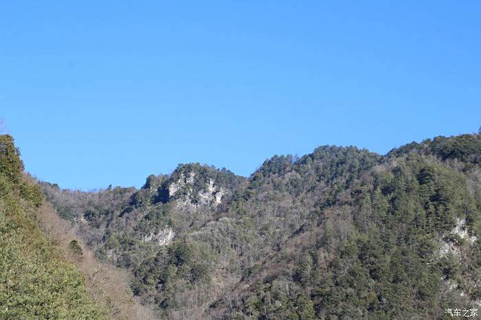 穿越大荆山观山中美景