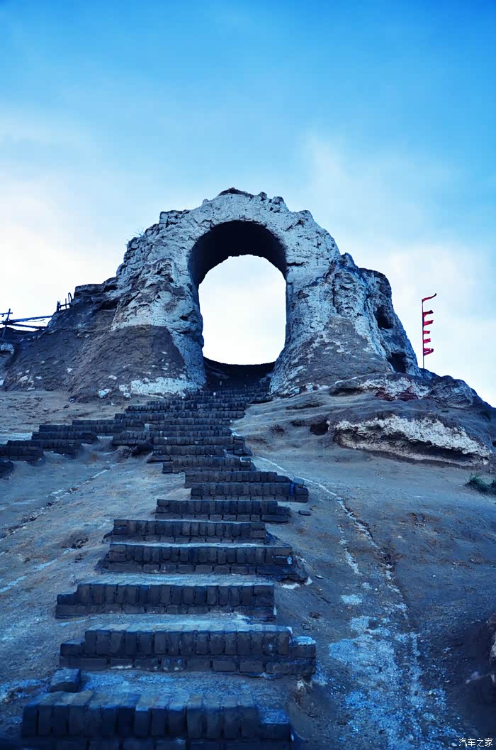 沙湖,镇北堡.(下面这张月亮门,应该是本次出游比较满意的作品之一)
