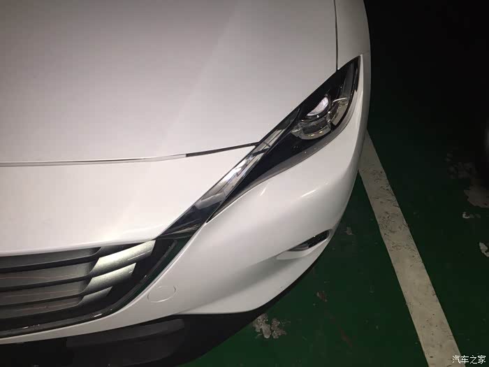 购车一周后发现有补漆痕迹!自己提车时没发现!求教各位怎么办