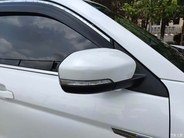 可折叠后视镜,视野开阔