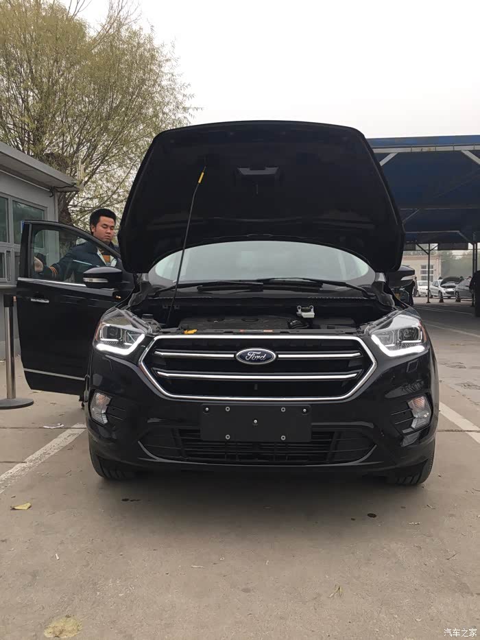 17款翼虎黑色运动版提车简单贴