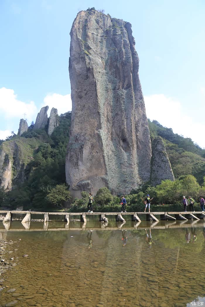 徒步舒仙古道看千姿百态石笋赏分外妖娆仙都