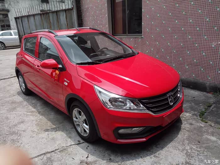 7月份提宝骏310时尚版红色15l小飞侠带你飞