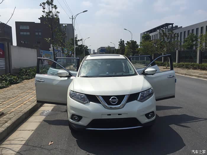 无意之间的选择新奇骏象牙白先先上图