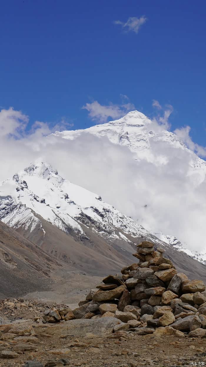 世界之巅珠穆朗玛峰