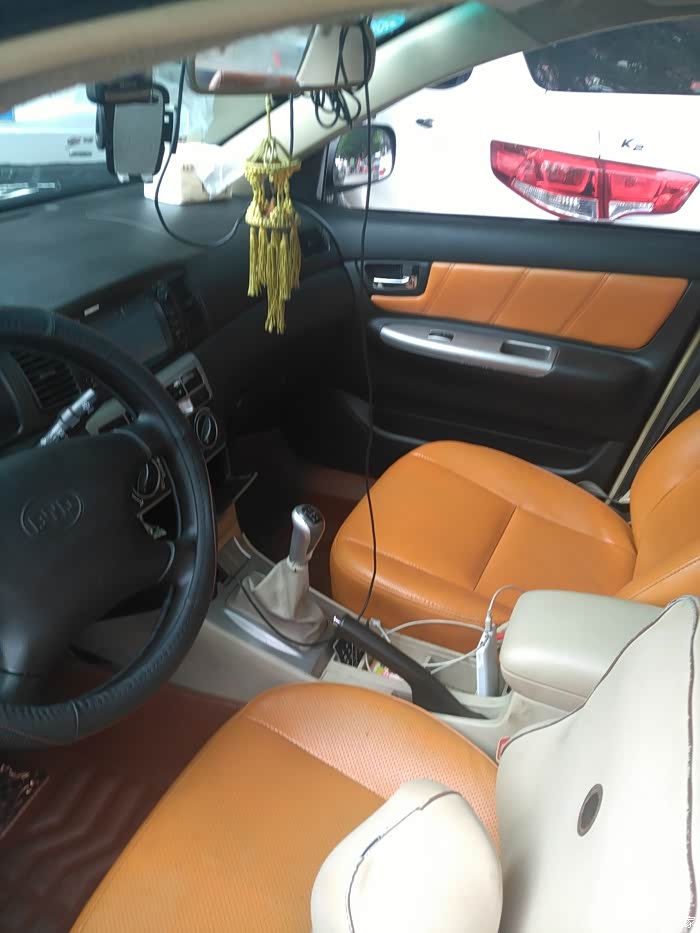 改全黑内饰 皮革改色部分 确实掉色 换全包 和黑色安全带_比亚迪f3
