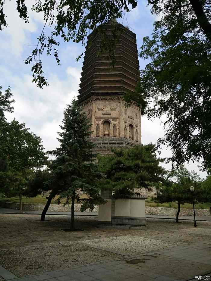 遼陽白塔公園遊記