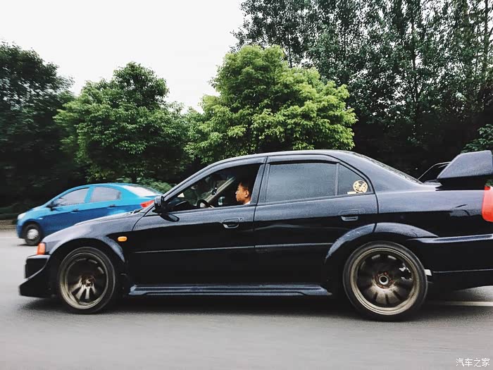 重发黑衣武士进化论菱帅爆改致敬evo65