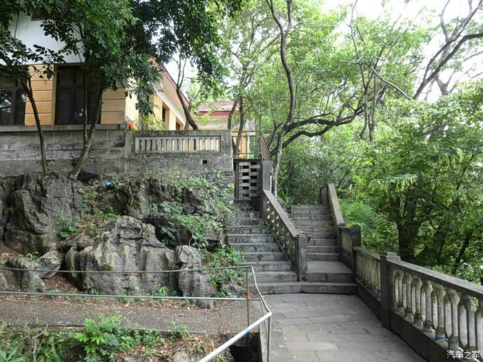 补发《每日一帖》武鸣游陆荣庭的明秀园