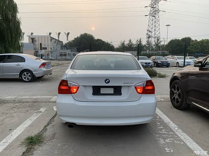 精彩不断进口宝马e90手动六速