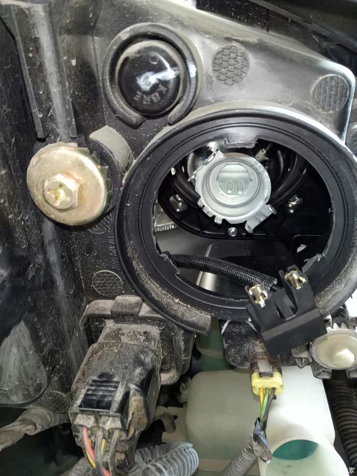 【图】diy自己更换近光灯灯泡_五菱宏光论坛_汽车之家论坛