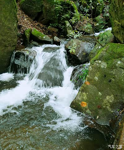昔日的大水峪水库,今让人流连忘返的青龙峡