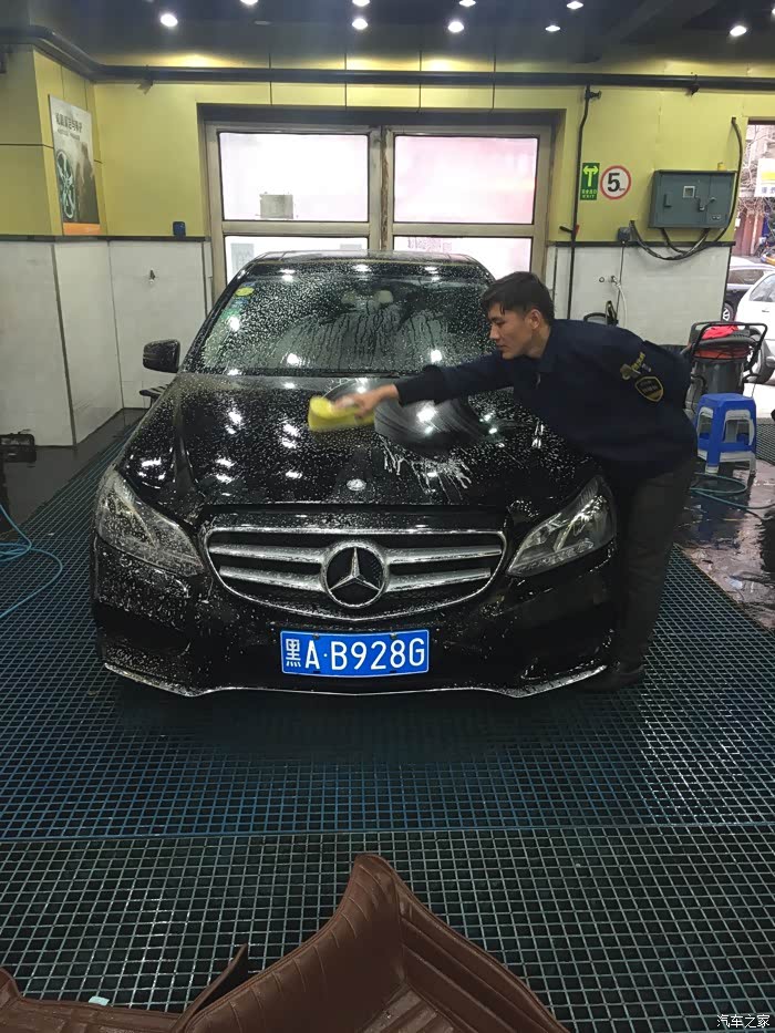 【小方】奔驰e洗车,有美女!