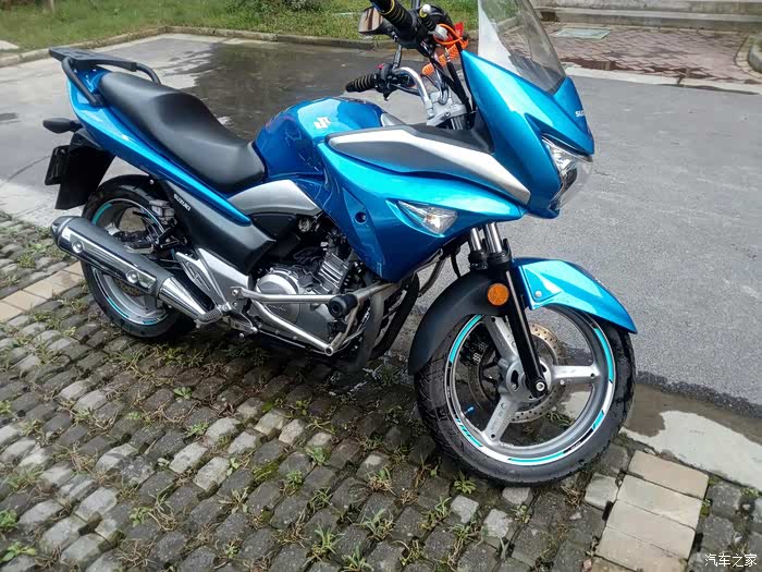 骊驰gw250s旅行版改尾箱