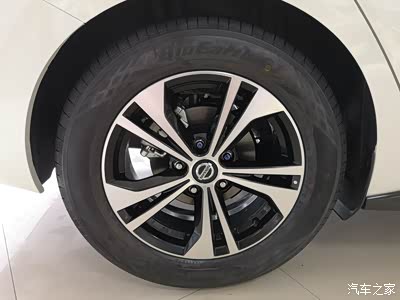 【秋风送爽秀生活】休闲周末近距离欣赏14代轩逸