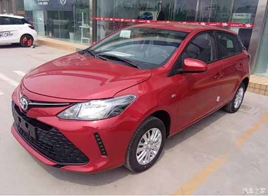 情定红色威驰fs 只因在人群中多看了你一眼