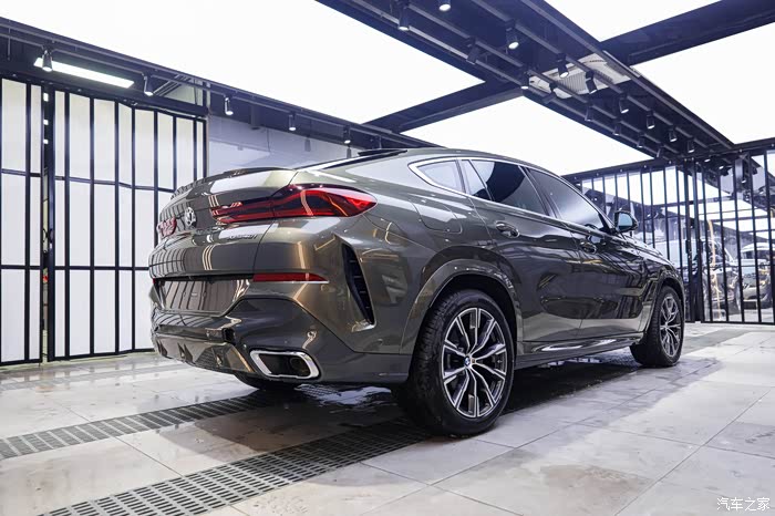 新款宝马x6碧玺灰落地上海老程