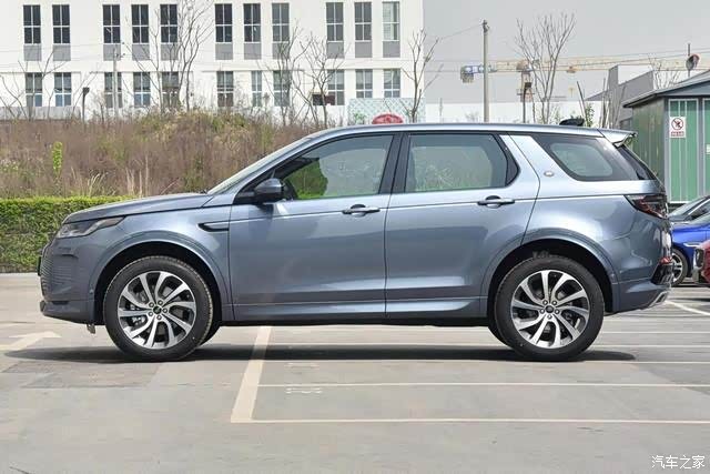 路虎发现运动版新增6款车型,升级部分配置,操控体验表现不俗