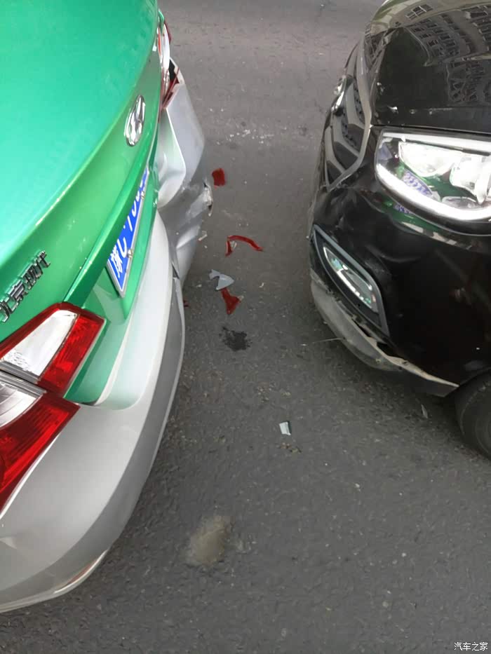 【图】人生第一次追尾!痛到无法呼吸._北京现代ix35论坛_汽车之家论坛