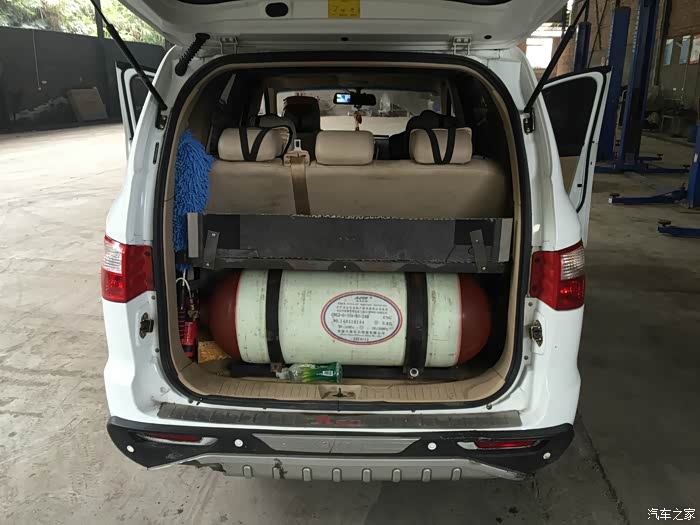 重庆惊现k50油改气的霸气侧漏啊跪求凯撒整一个精