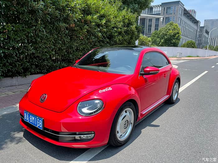 出售2015年1月上牌进口大众甲壳虫红色