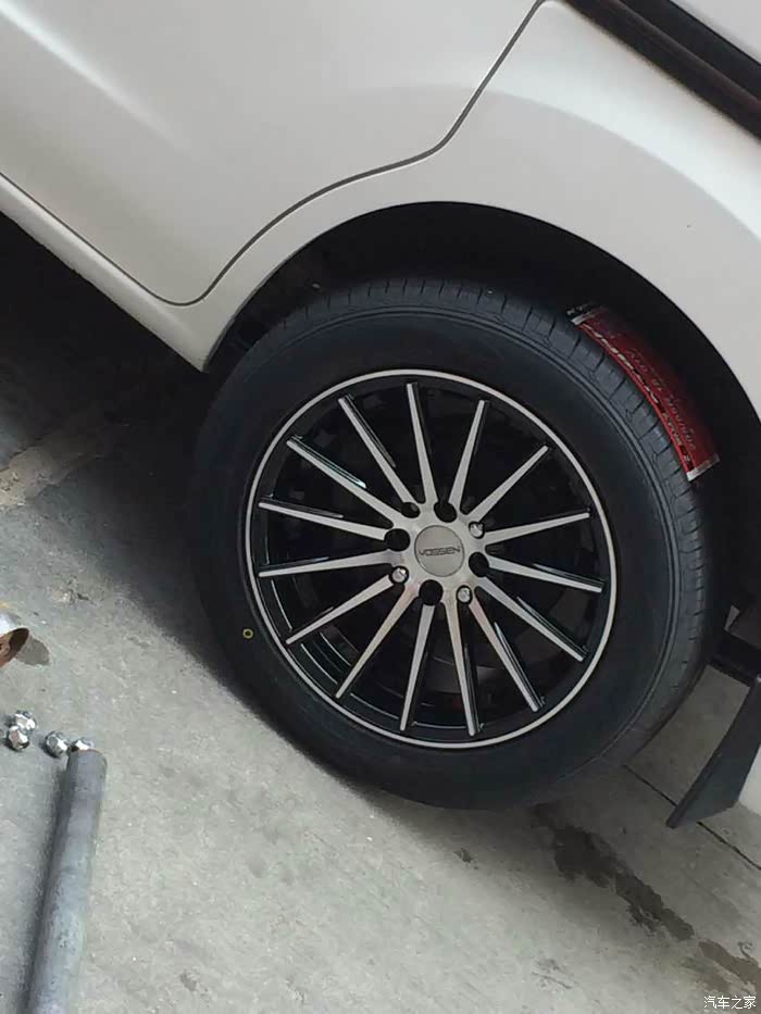 nv200轮胎轮毂16寸要换17寸的不说废话上图哈要的联系我