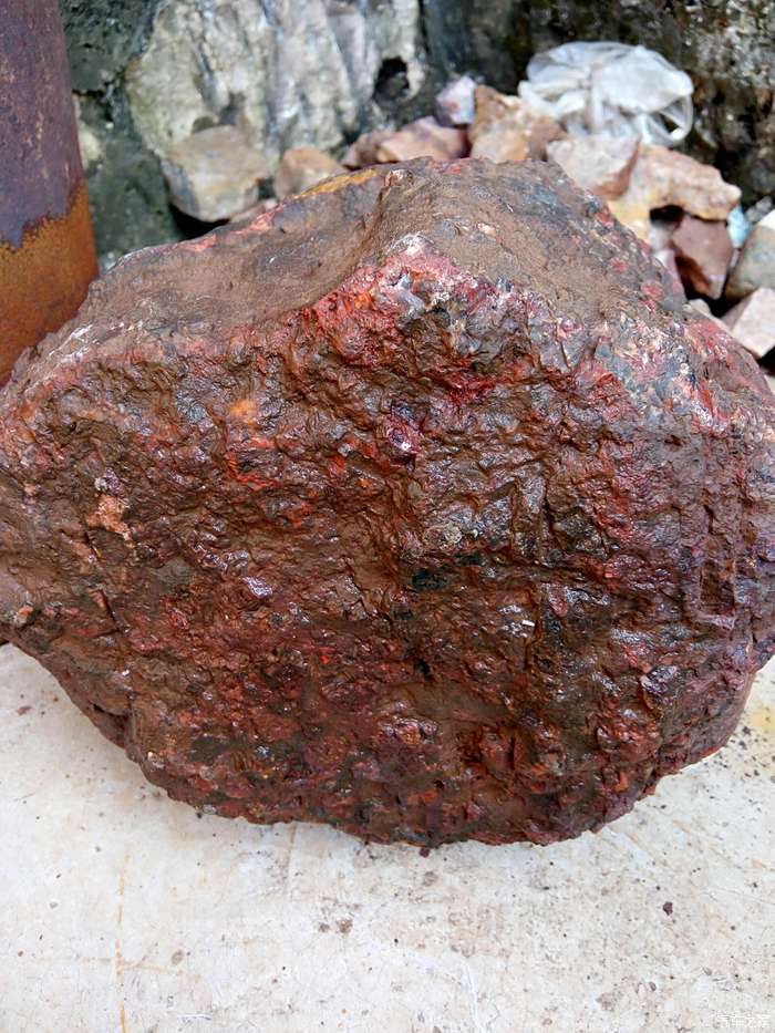 普通红玛瑙原石图片图片