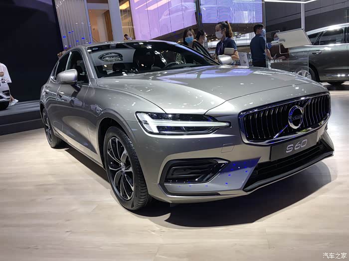 2021成都车展回忆录沃尔沃展台s60实拍分享