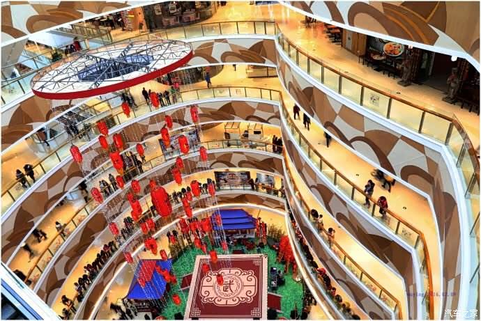 大城市的商场真大