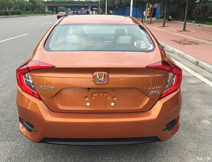 尾部特写们还有尾翼包围套件没到货,边玩,边跟进吧.