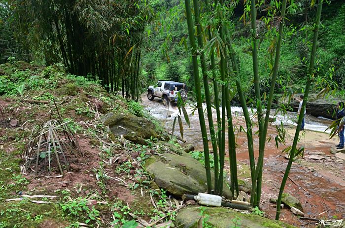 一汽豐田rav4無需等待即可出發探索合江自懷鎮穿越天堂壩