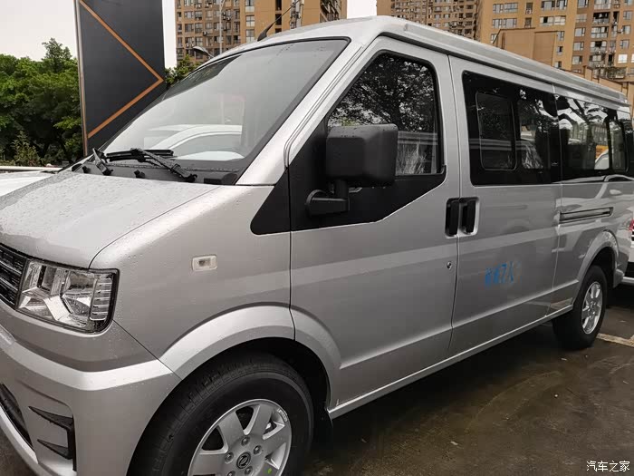 普通家庭的优质之选东风小康c56