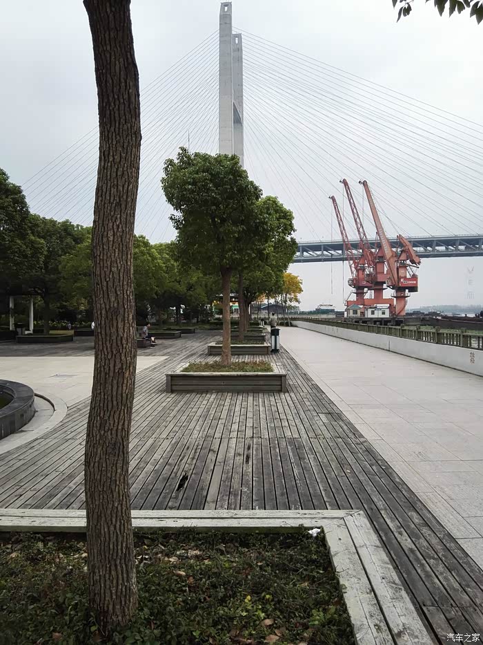 上海cs75官方车友会055年轻逛吴泾公园