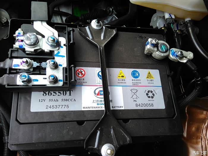 人生第一台车宝骏730舒适15esp版超低价提车