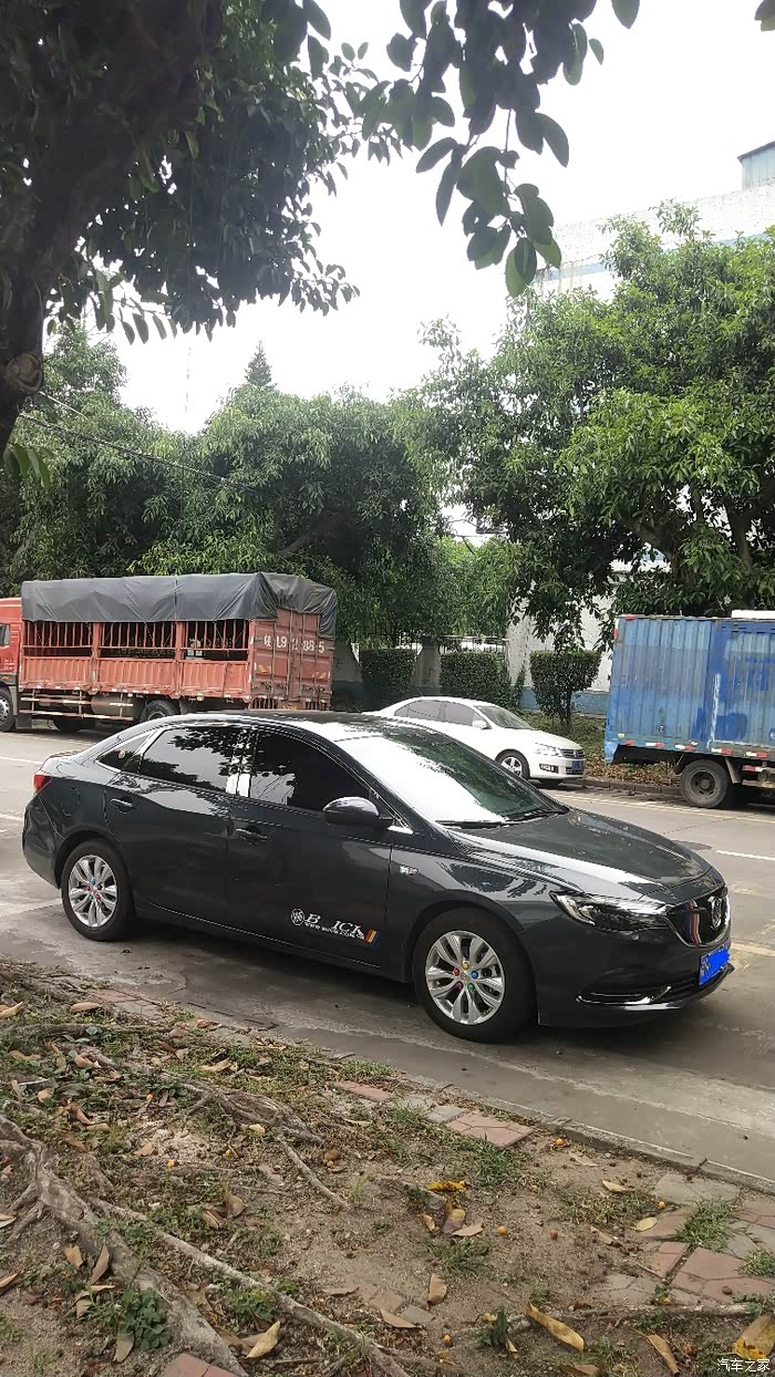 英朗黯影灰帅性而活