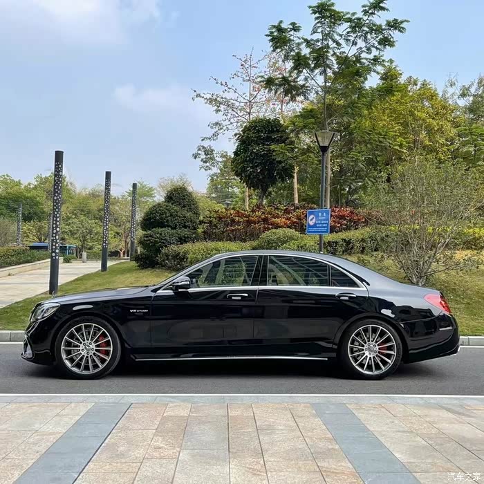 20款奔驰s63 amg,大气,尊贵,动力强劲