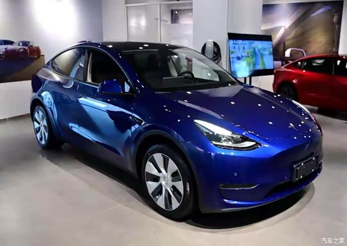 30万买豪华纯电动suv,特斯拉model y值得买吗?