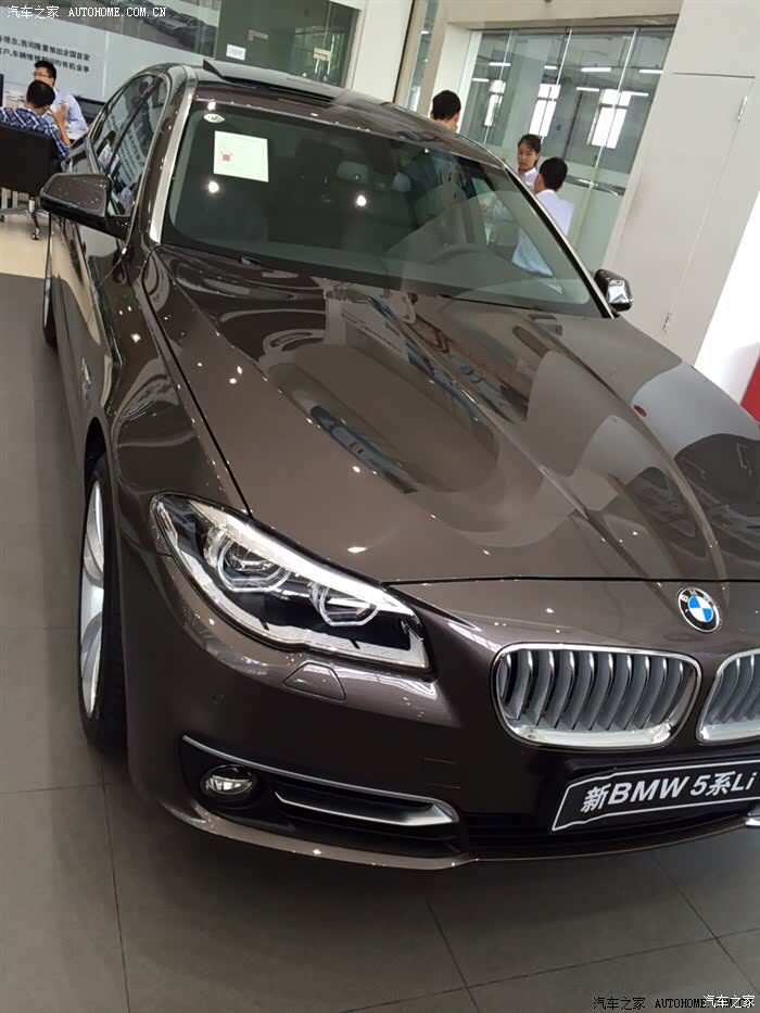 4584 | 回复: 51 宝马5系论坛 525豪华什么颜色好看?