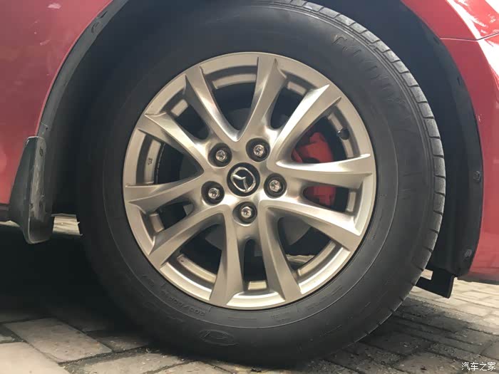 出售原装昂克赛拉16寸轮毂带轮胎.跑了20000公里左右