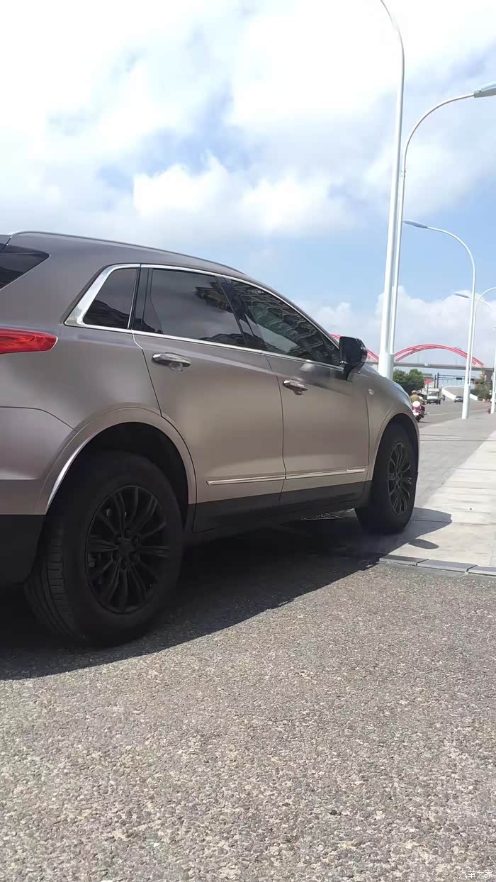 xt5提车一年后车身改色贴膜(认证)_凯迪拉克xt5论坛_汽车之家论坛