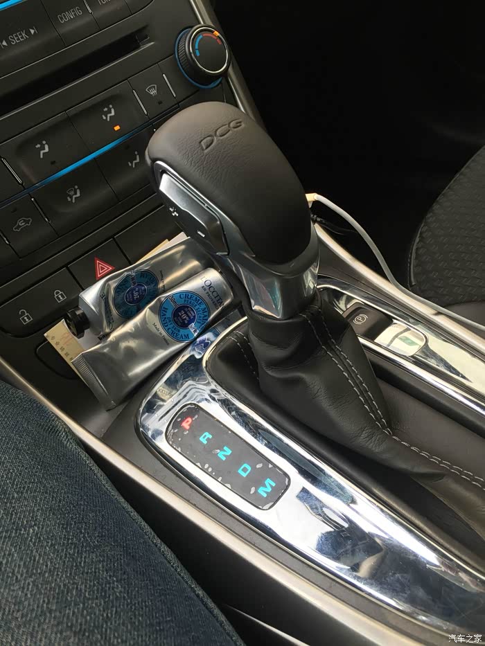 昂科威变档杆总成 悲哀