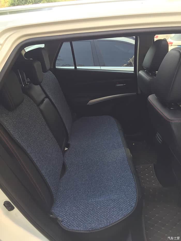 没怎么露过面的白胖子今天晒晒